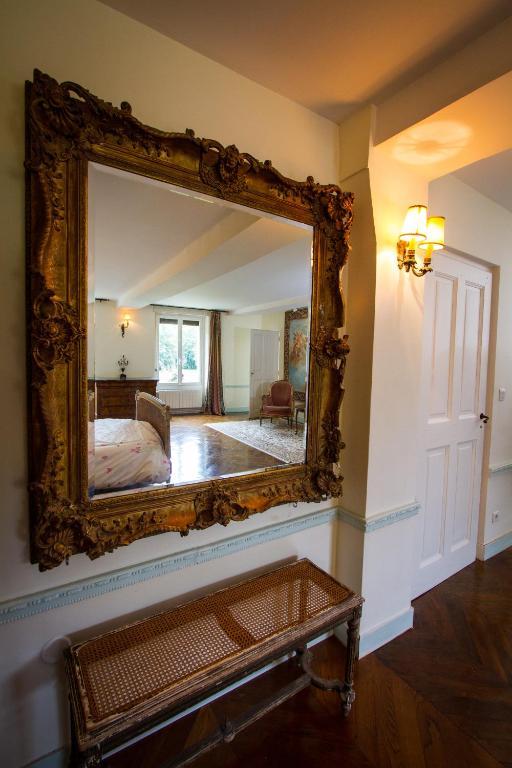 Chateau De La Madeleine Bed and Breakfast Pressagny-lʼOrgeuilleux Rum bild